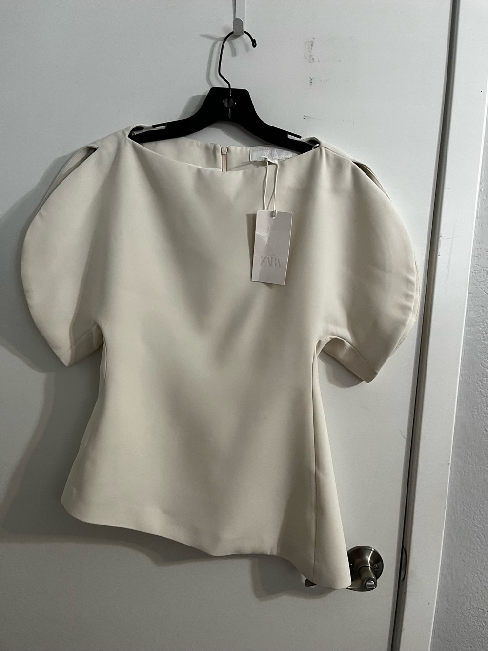 Zara Ivory Balloon-Sleeve Top